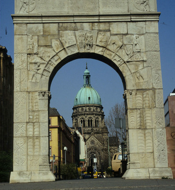 Arch of Dativius Victor