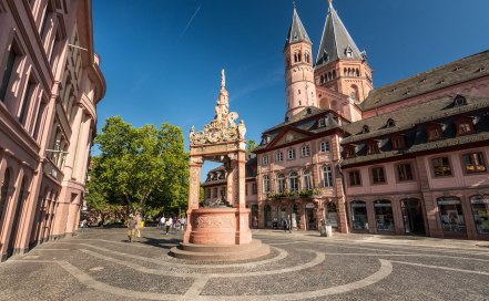 Blick auf den Mainzer Dom vom Domplatz, © Dominik Ketz