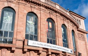 Staatstheater Mainz Außenfassade © mainzplus CITYMARKETING GmbH_Scope Marketing