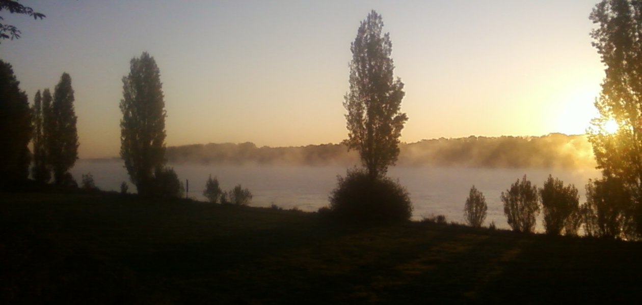 zonsopgang-op-de-Rijnoever, © Weingut Pfleger