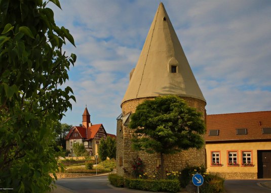 Burgunderstraße defence tower