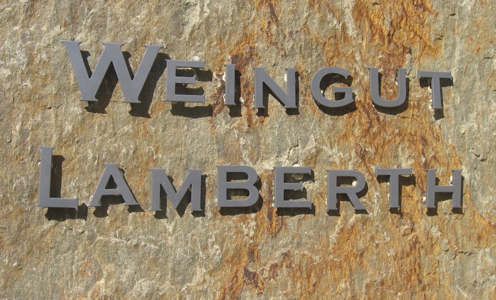 Weingut Lamberth_Schriftzug, © Weingut Lamberth