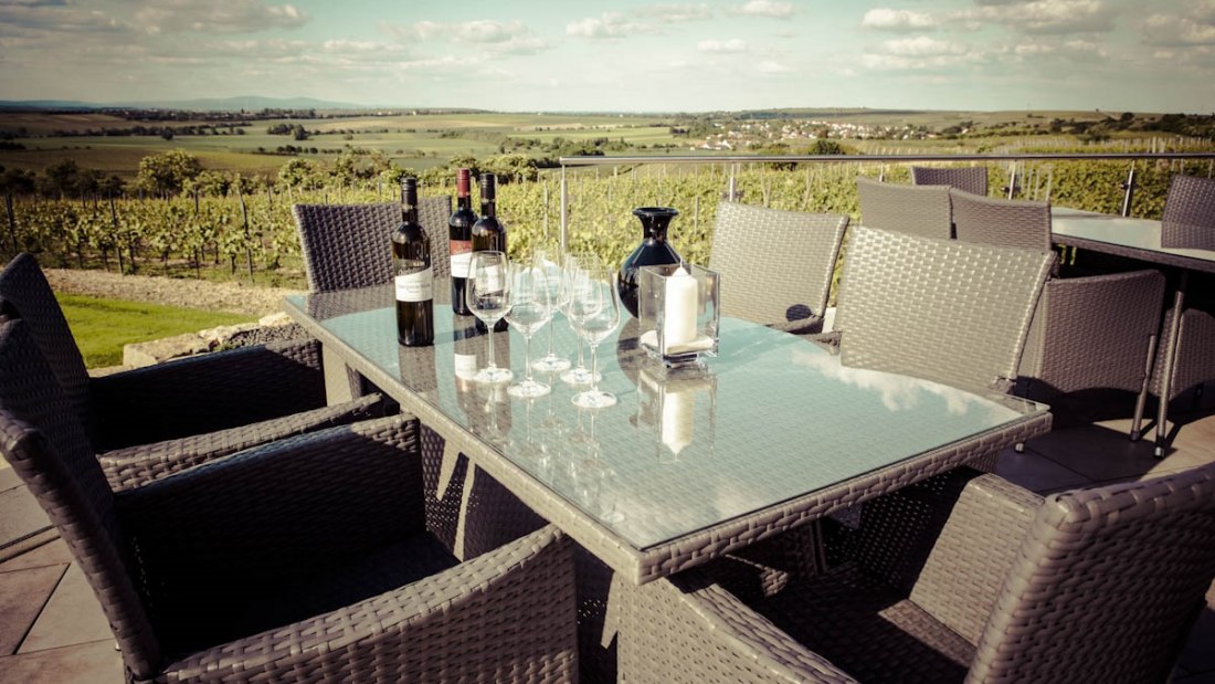 Weingut Hagemann_Terrasse mit Fernblick, © Weingut Hagemann