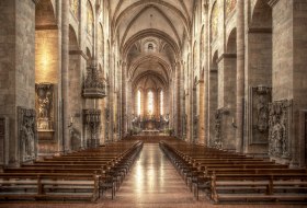 Mainz Cathedral binnen © Foto boer