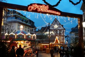 Alzeyer Weihnachtsdorf