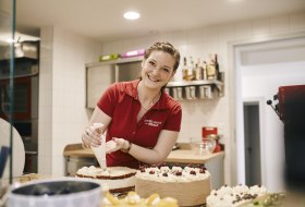 Veronika Stöhr in Veronikas Weincafé, Landhotel Klostereck Flonheim