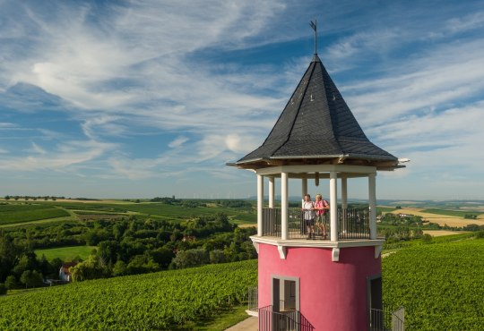 burgundy tower, © Dominik Ketz